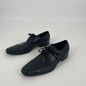 Calvin Klein NWOT Shoes (SB5)